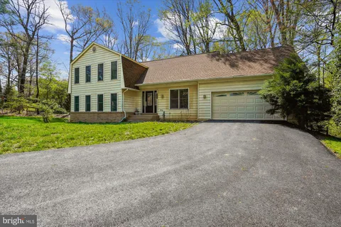 3124 Miller Heights Road, Oakton, VA MLS: VAFX2235566