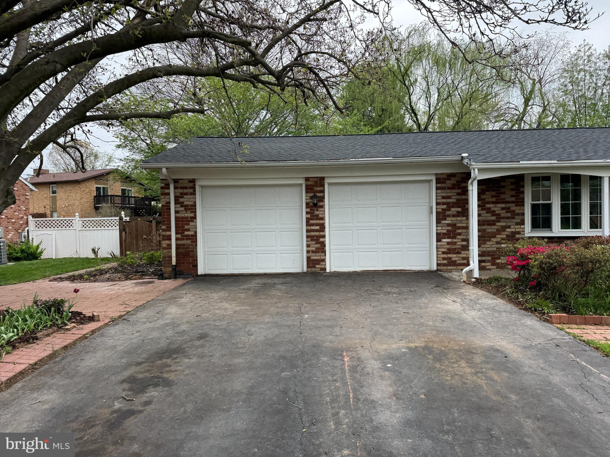 OAK RIDGE - Residential