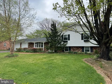 10837 Oak Valley Drive, Hagerstown, MD MLS: MDWA2028358