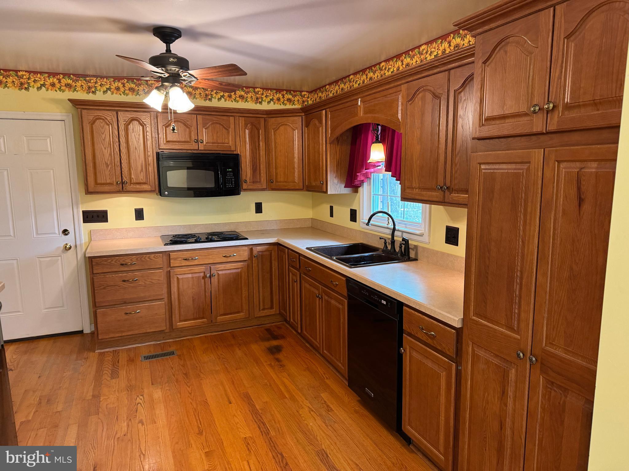 OAK RIDGE - Residential