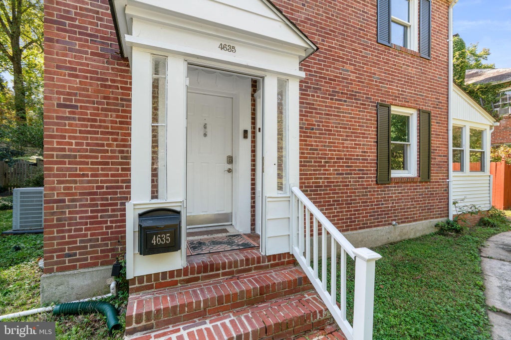 Photo of 4635 Briarclift Road, BALTIMORE, MD 21229 (MLS # MDBA2228384)