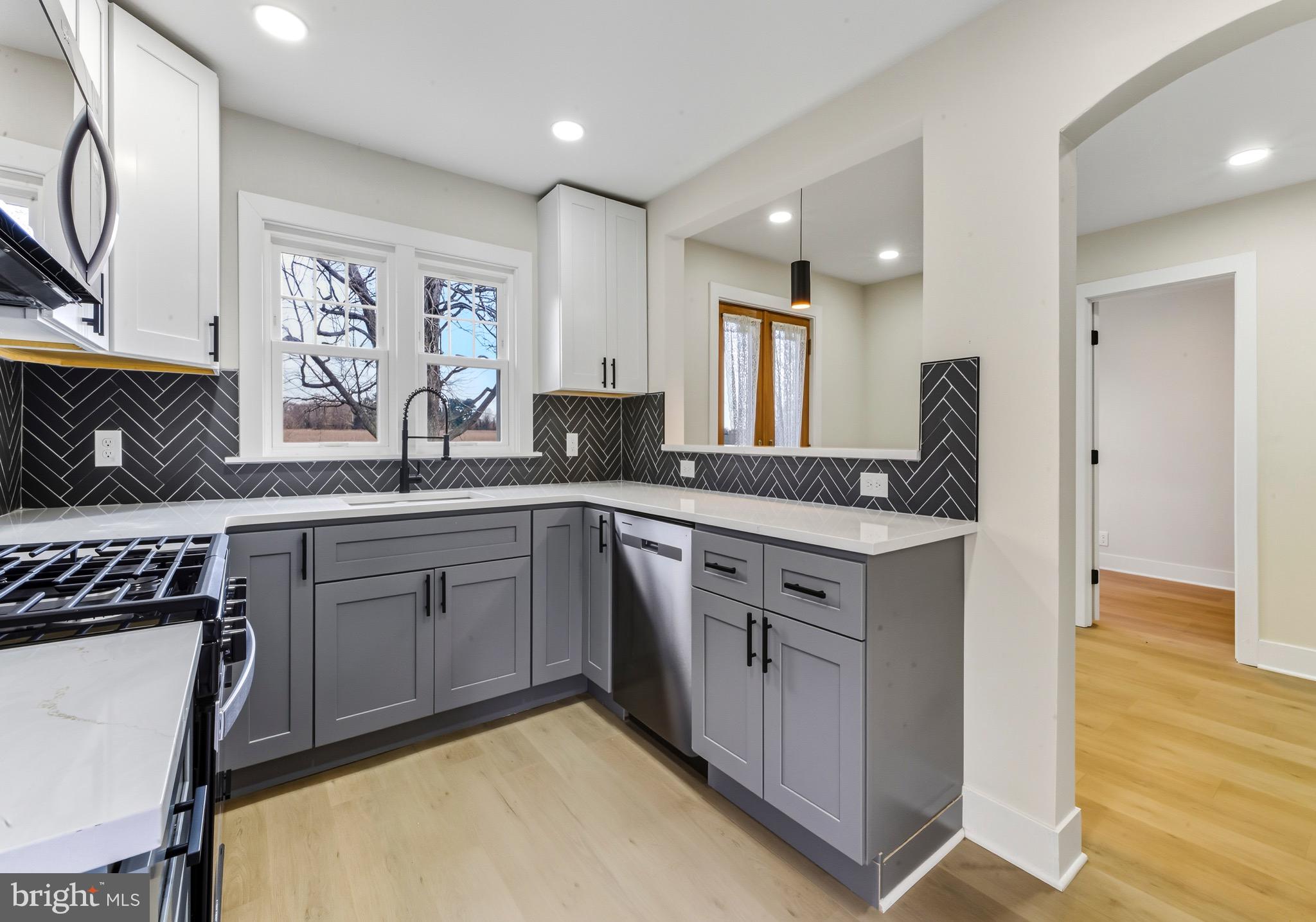 550 CHEWS LANDING ROAD