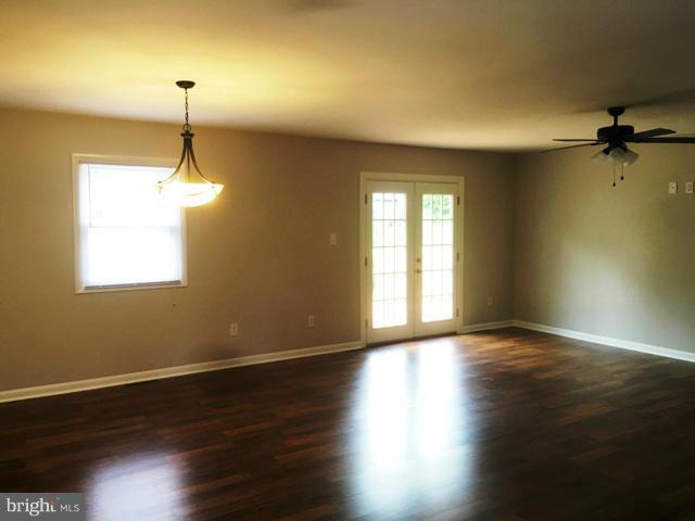 E L DAVIS - Residential