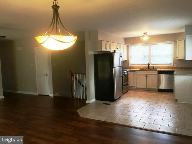 E L DAVIS - Residential