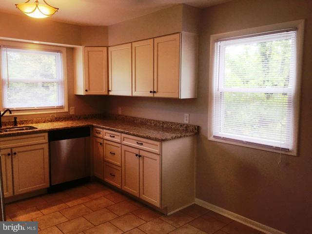 E L DAVIS - Residential