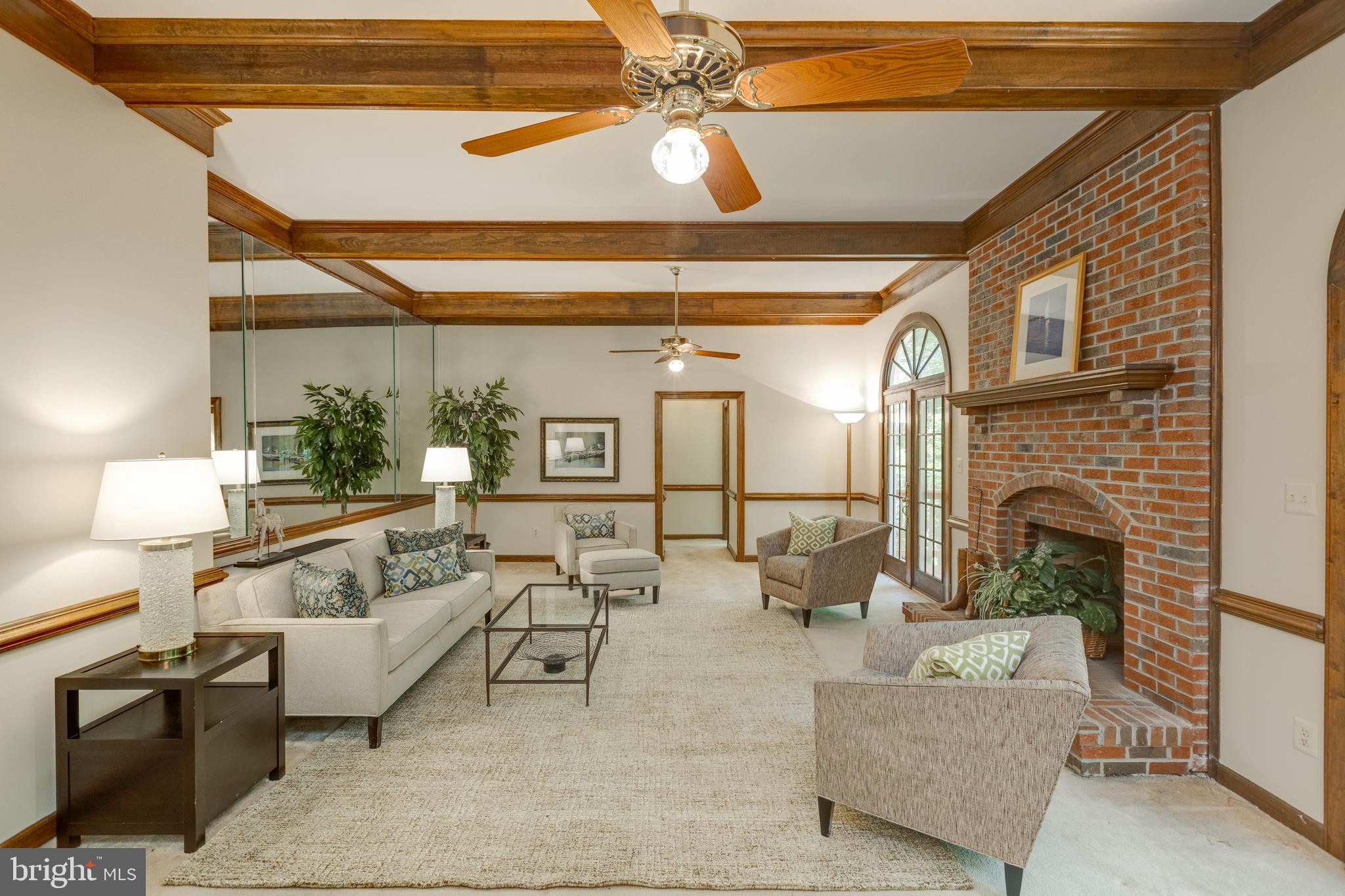 HAMPTON HILLS - Residential