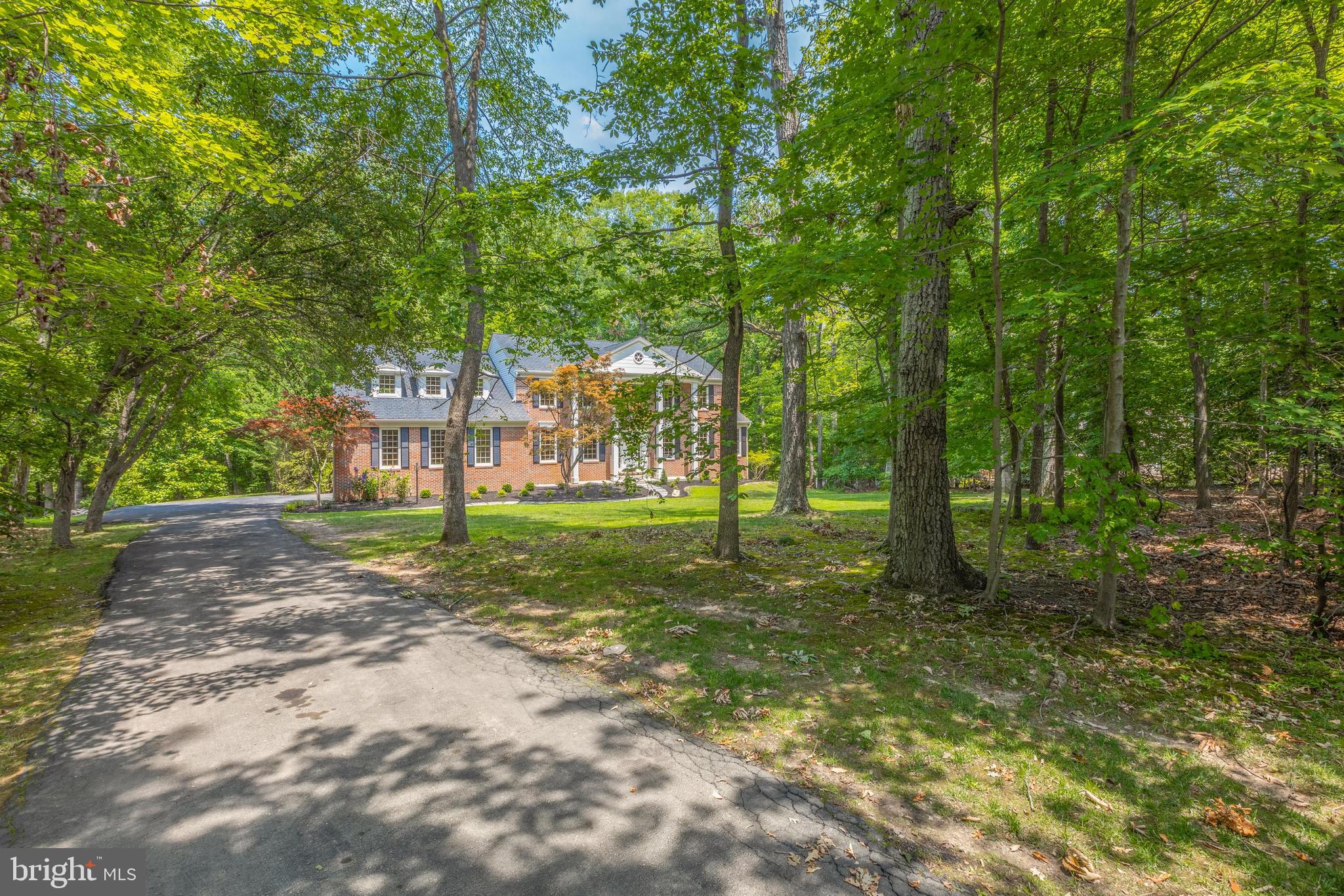 HAMPTON HILLS - Residential