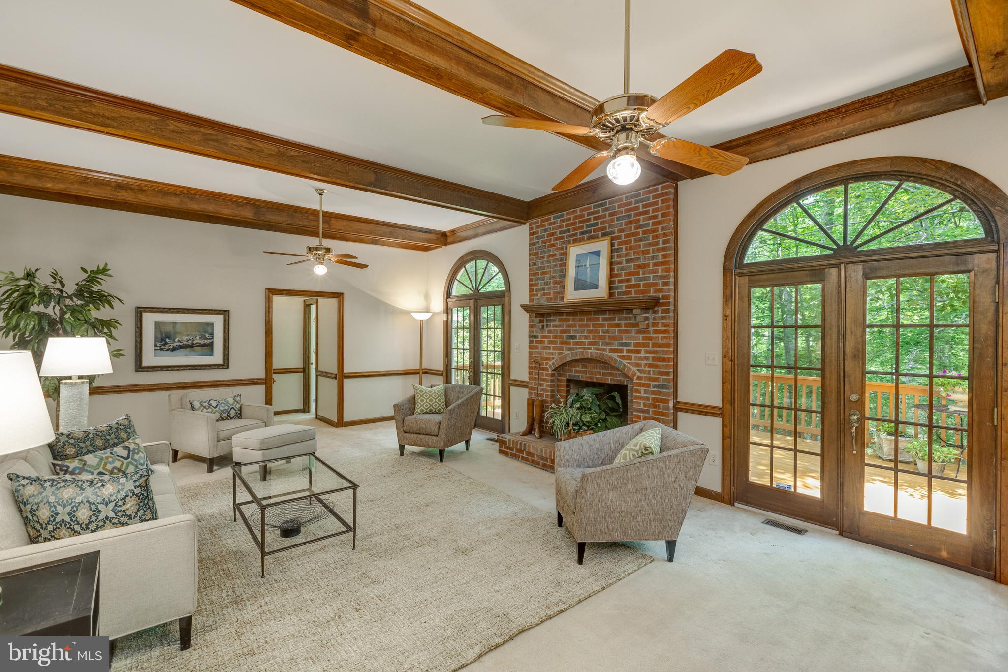 HAMPTON HILLS - Residential