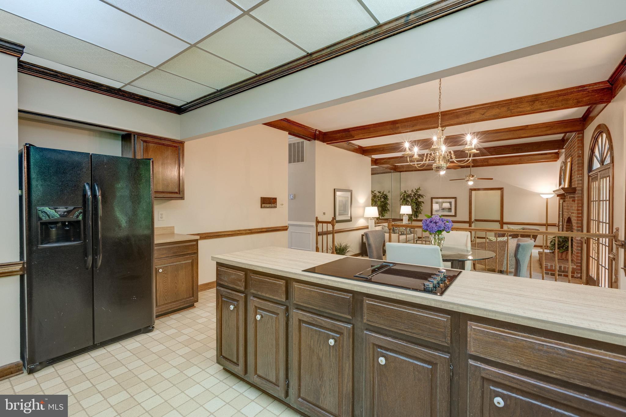 HAMPTON HILLS - Residential