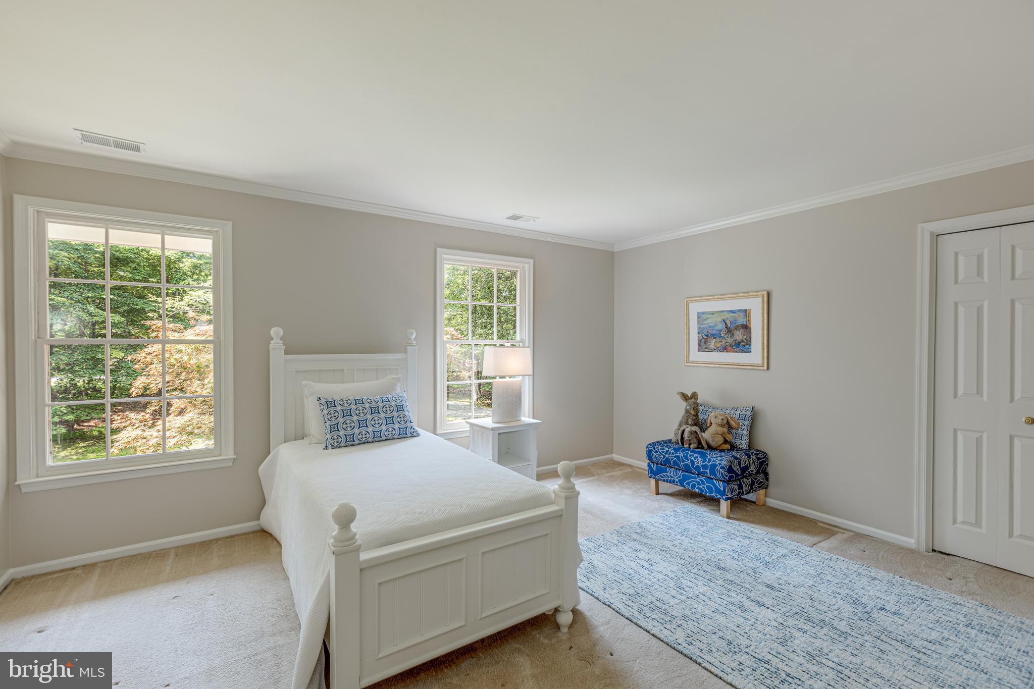 HAMPTON HILLS - Residential