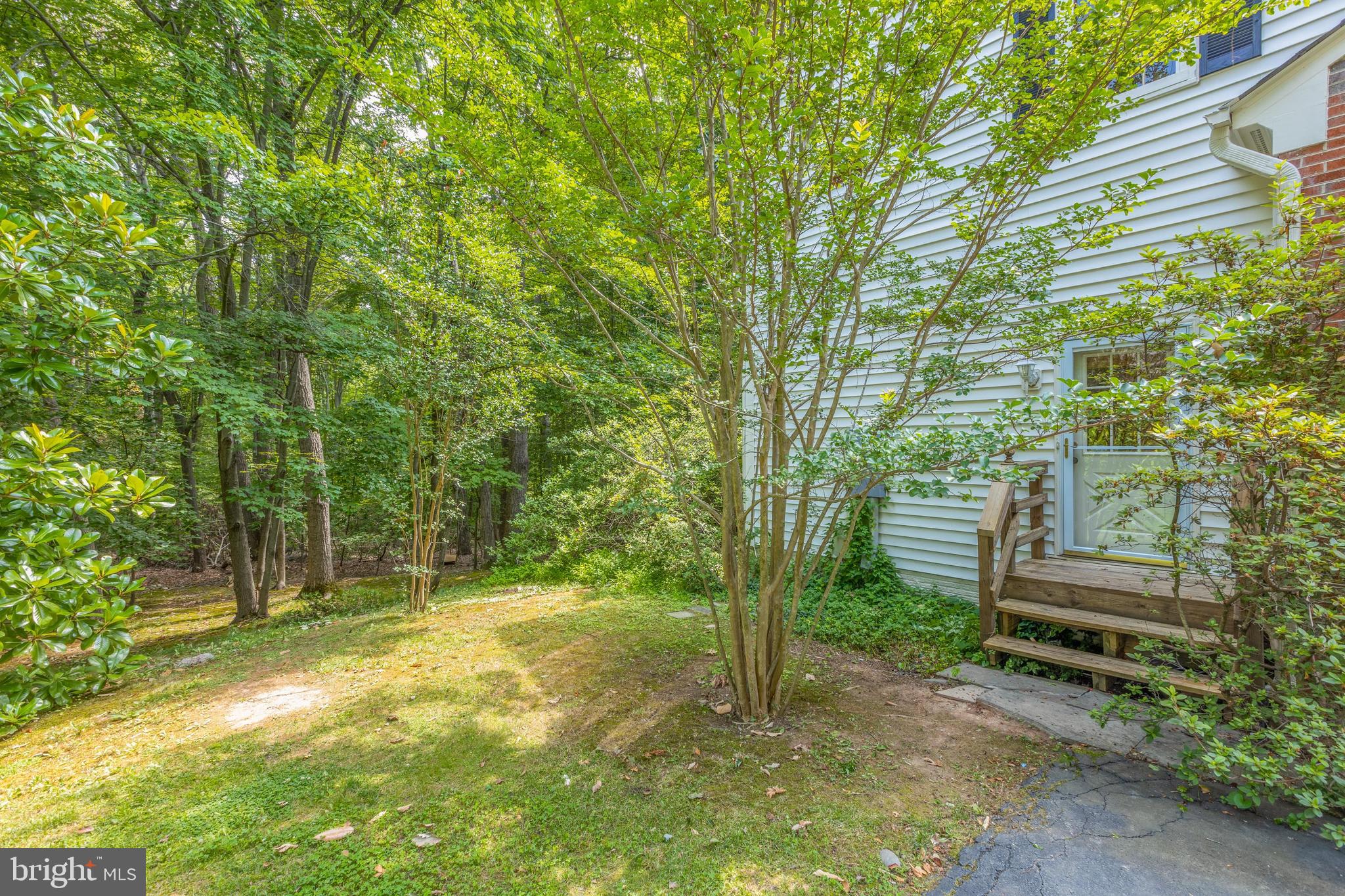 HAMPTON HILLS - Residential