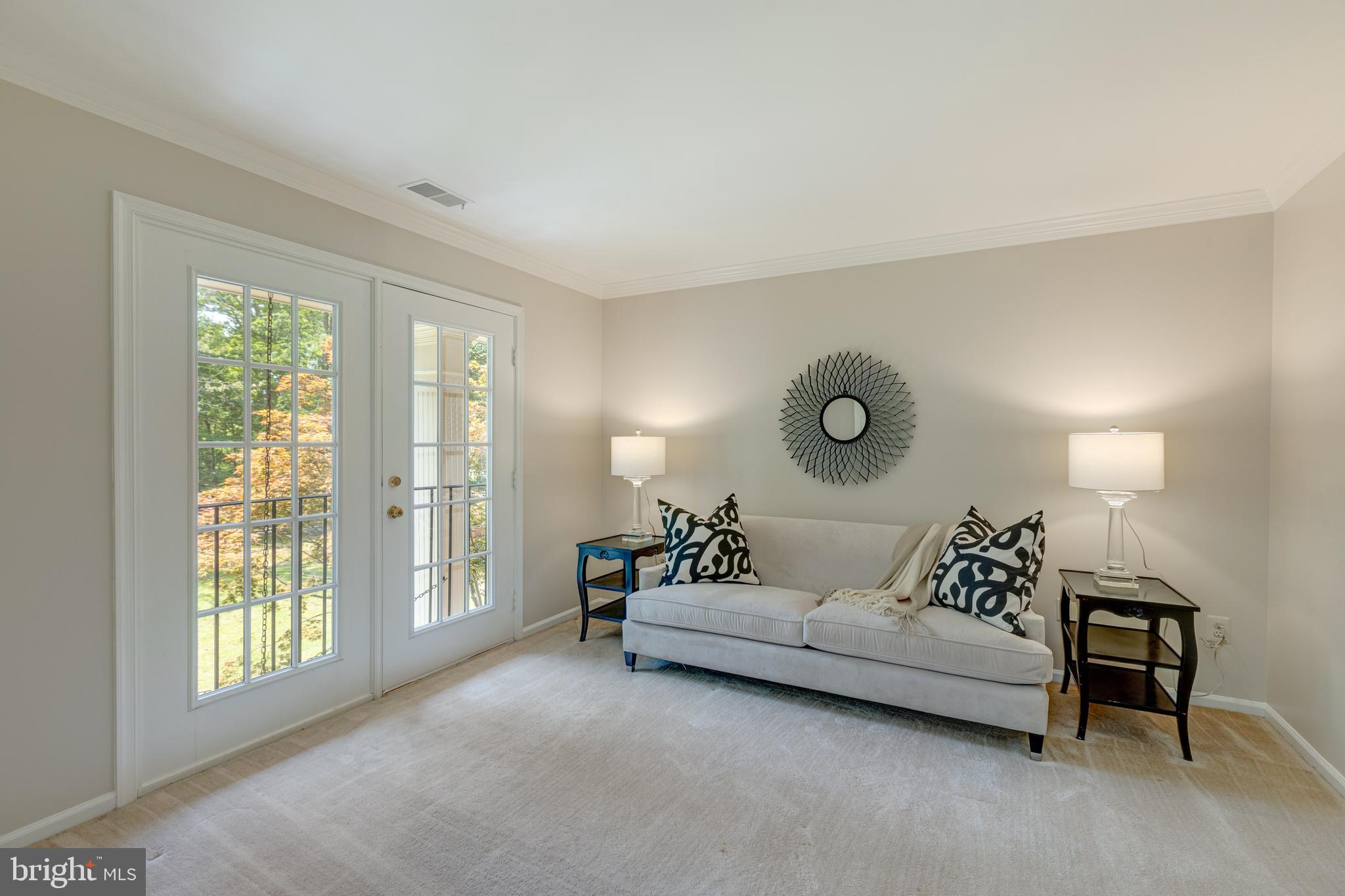 HAMPTON HILLS - Residential