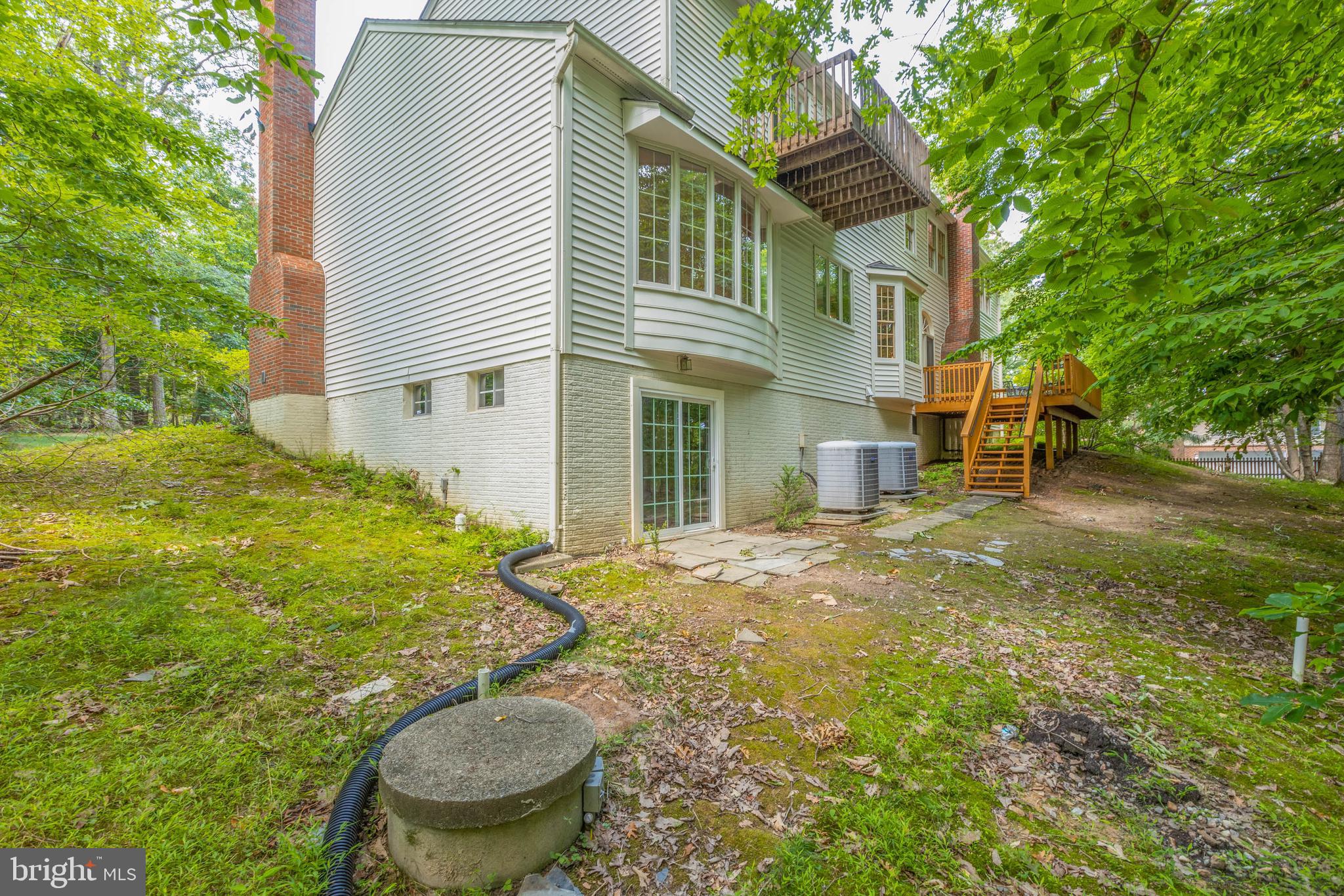 HAMPTON HILLS - Residential