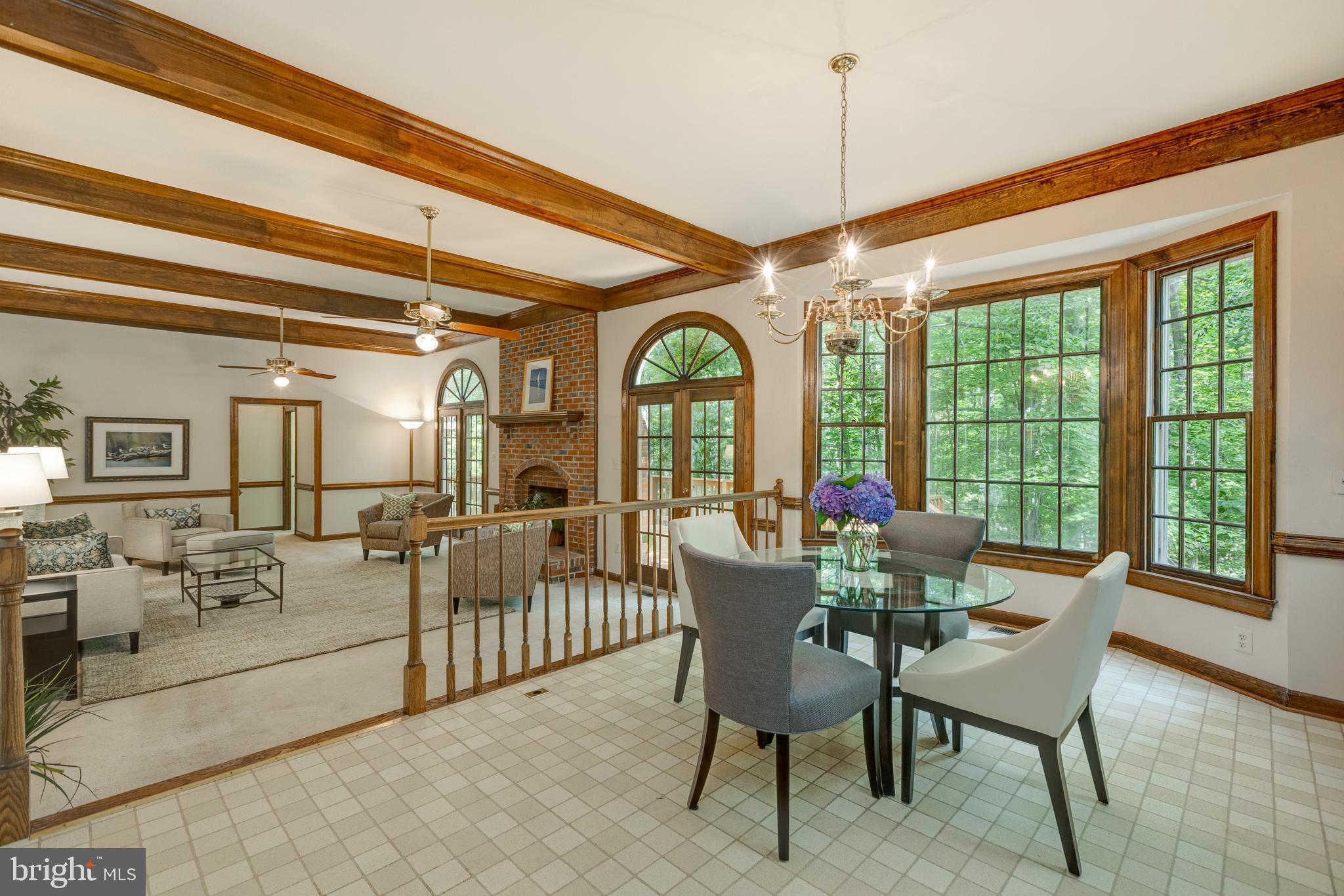 HAMPTON HILLS - Residential