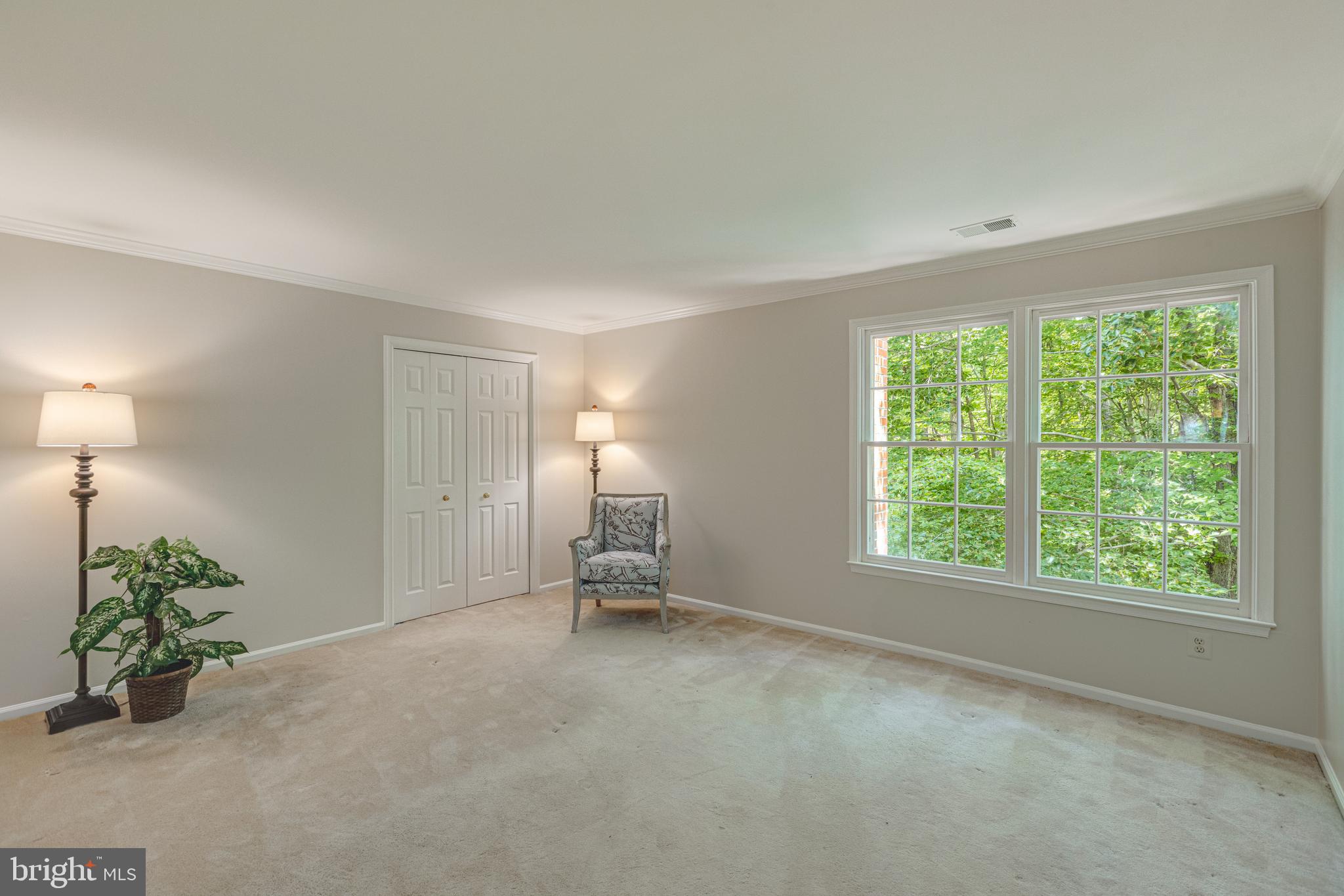 HAMPTON HILLS - Residential