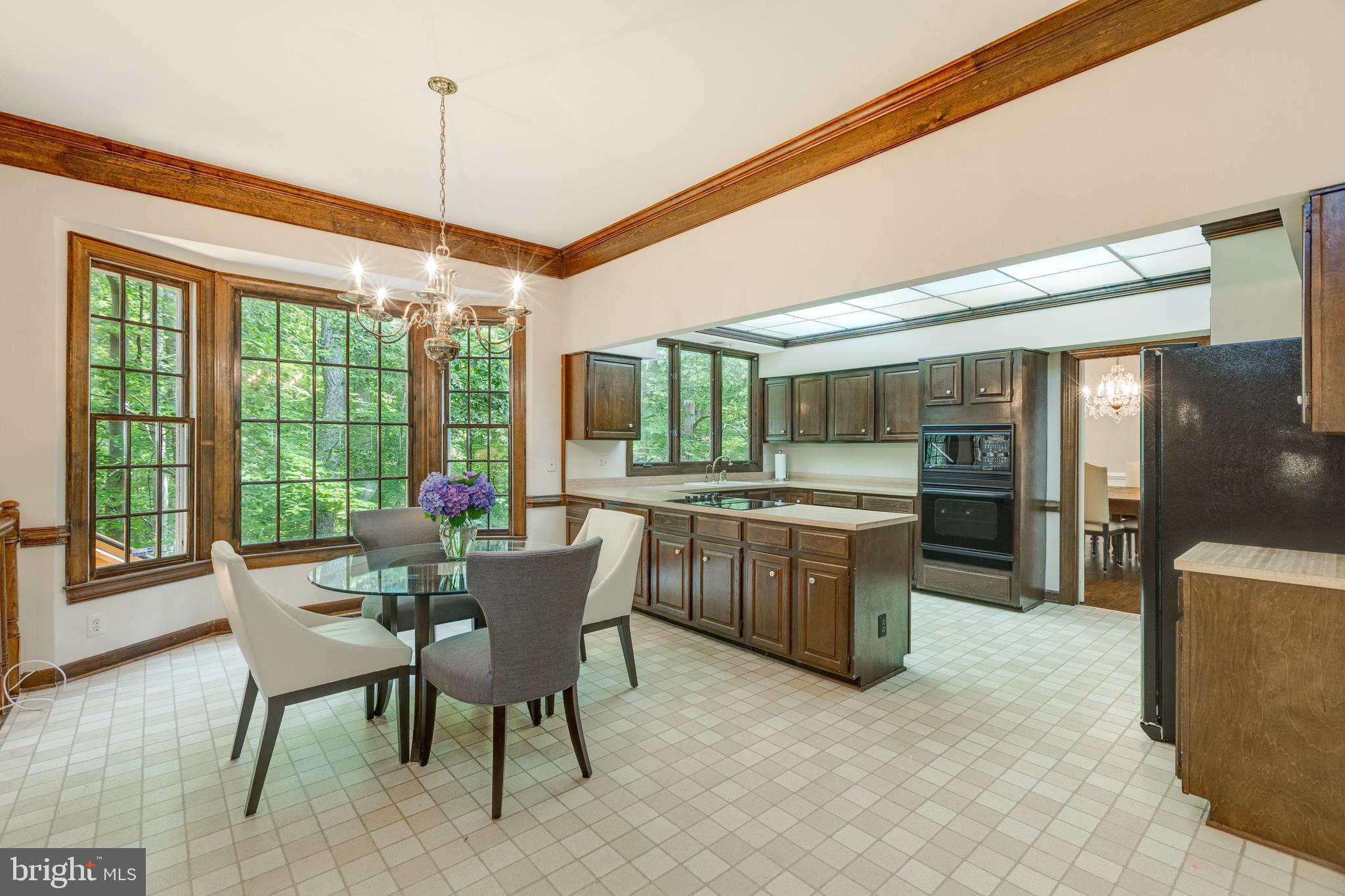 HAMPTON HILLS - Residential