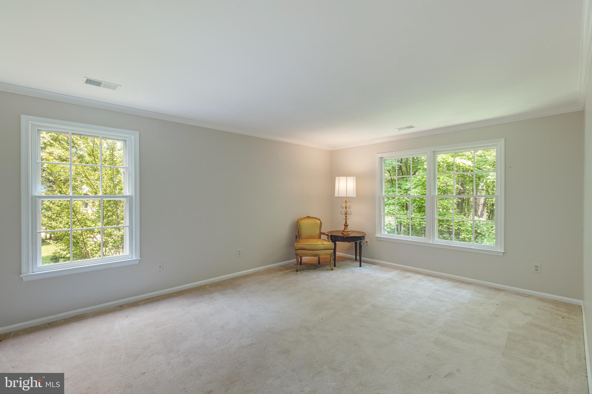 HAMPTON HILLS - Residential