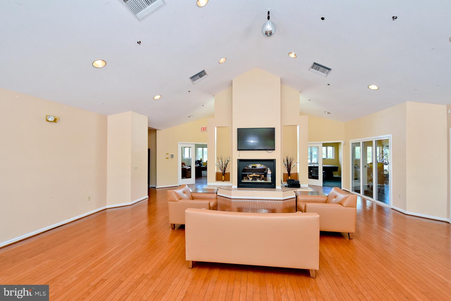 COVINGTON - Residential