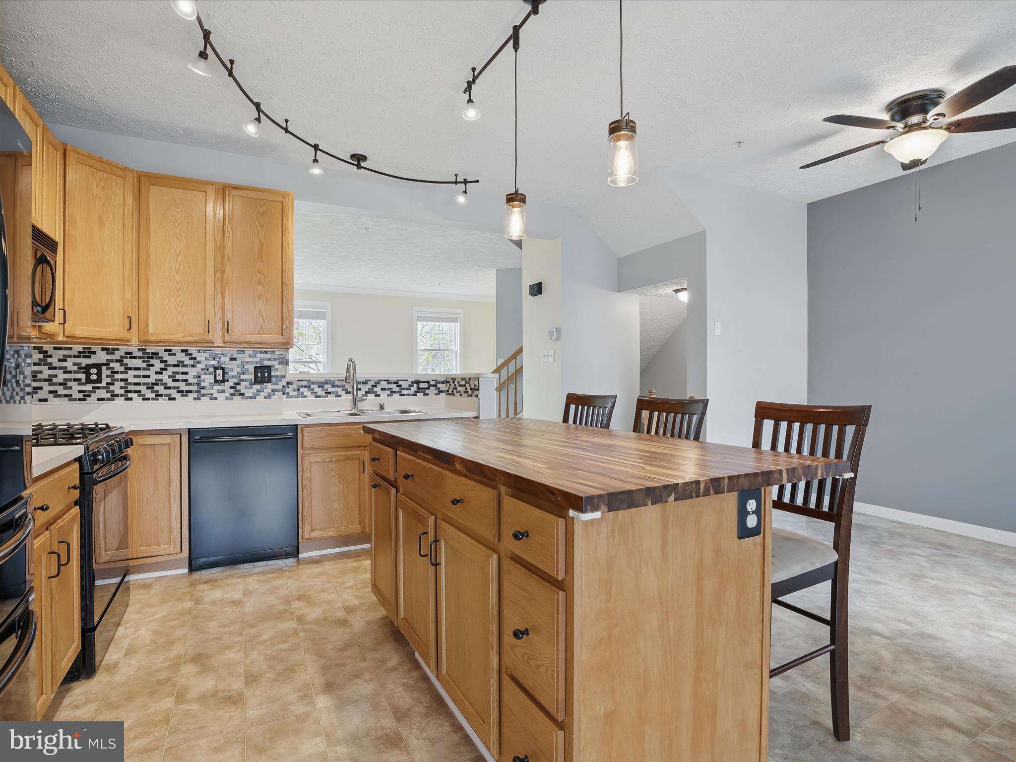 PERRY HALL FARMS - Residential