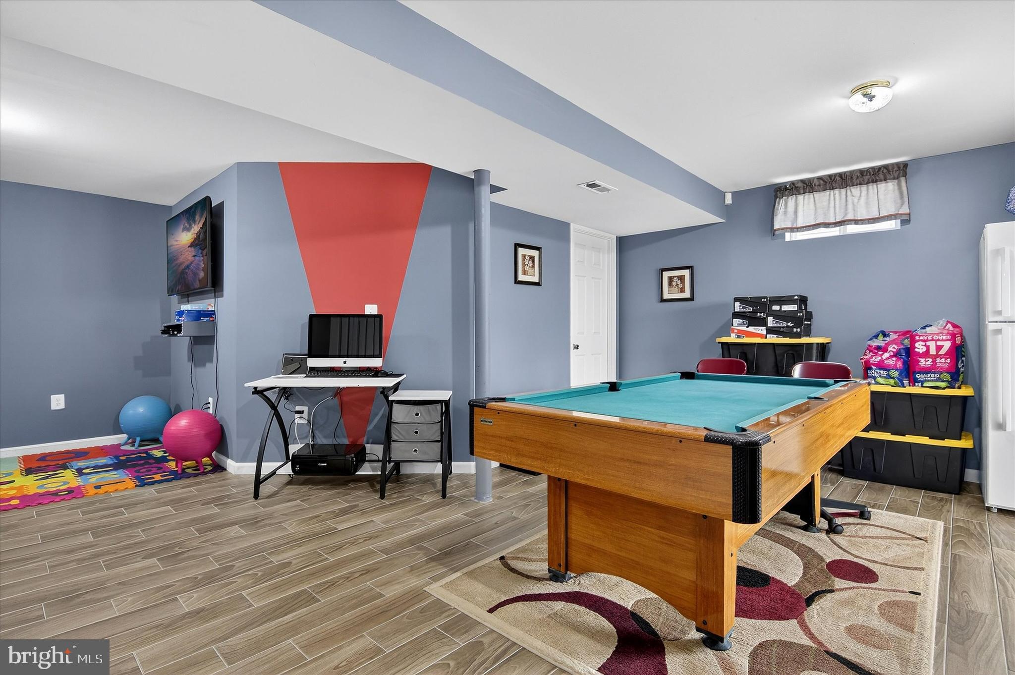 CEDAR LAWN - Residential