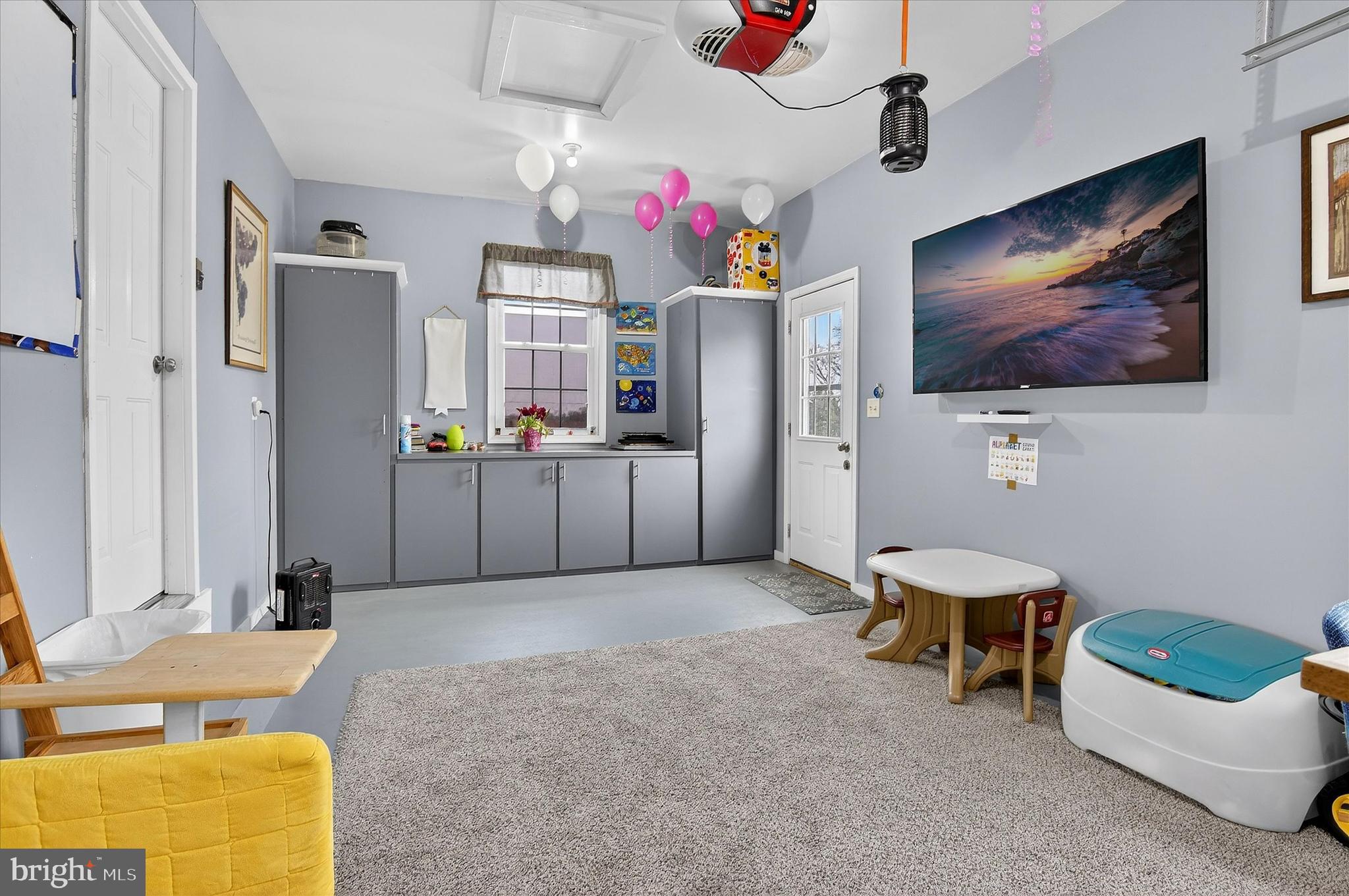 CEDAR LAWN - Residential