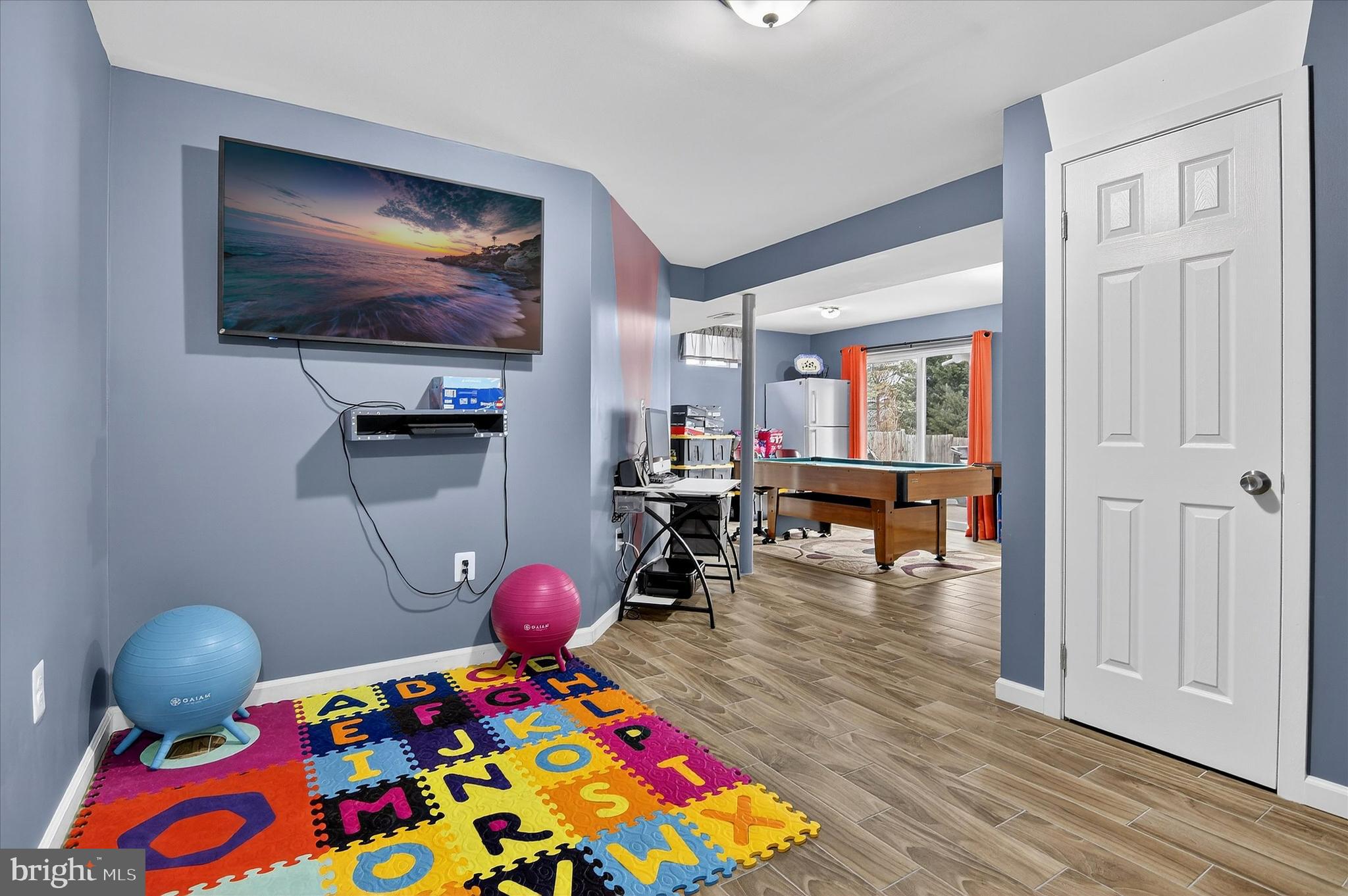 CEDAR LAWN - Residential