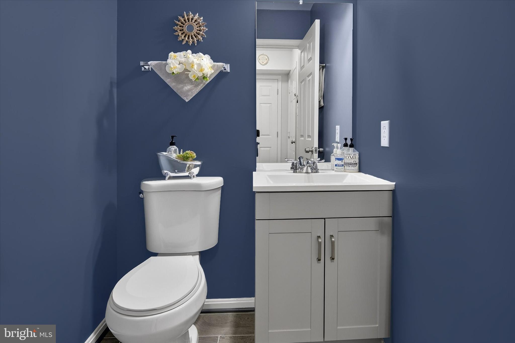 CEDAR LAWN - Residential