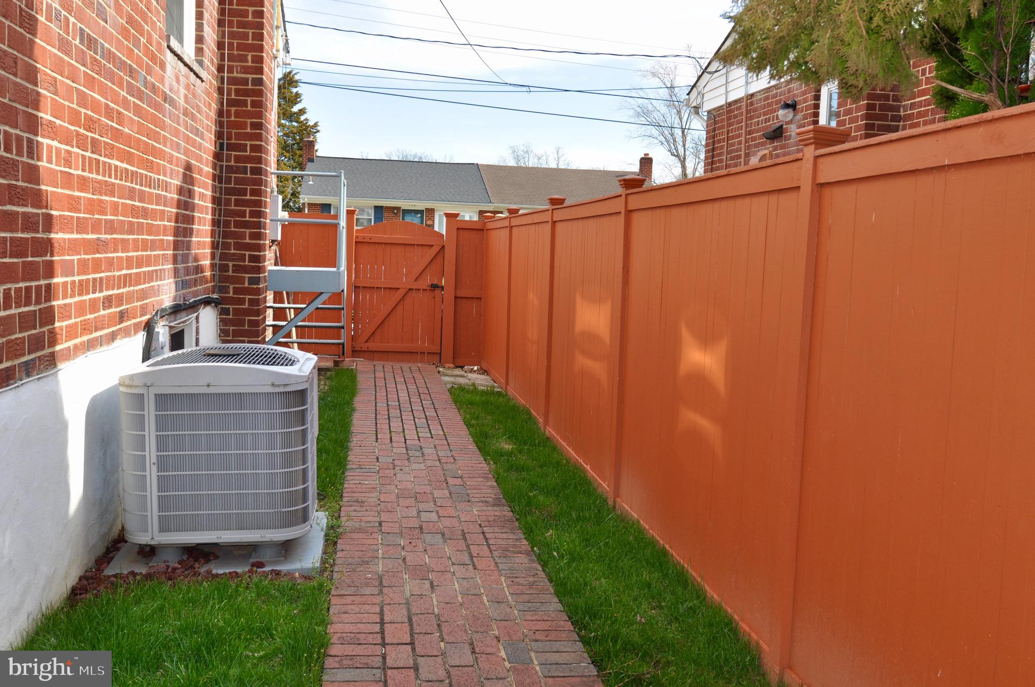 TARLETON - Residential Lease