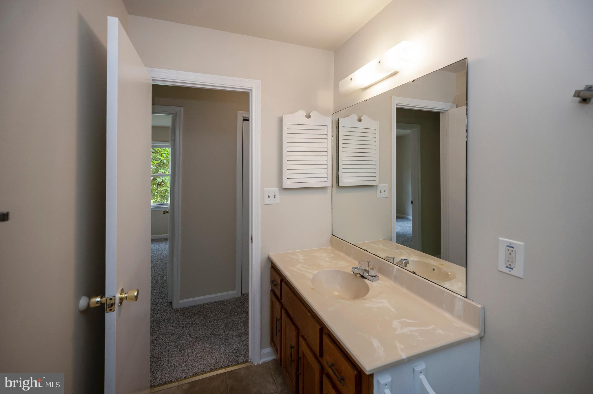 MILL GARDEN - Residential Lease