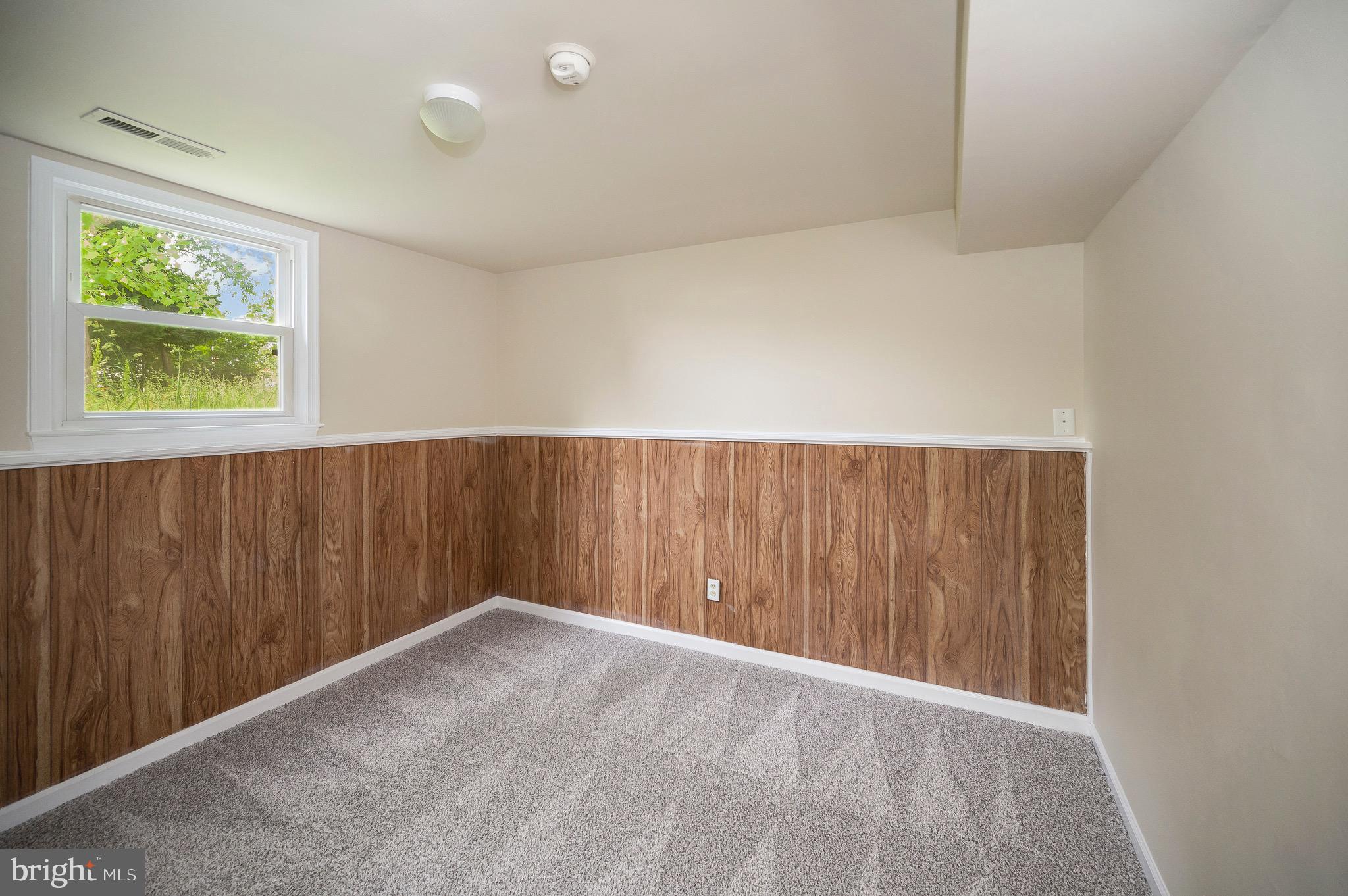 MILL GARDEN - Residential Lease