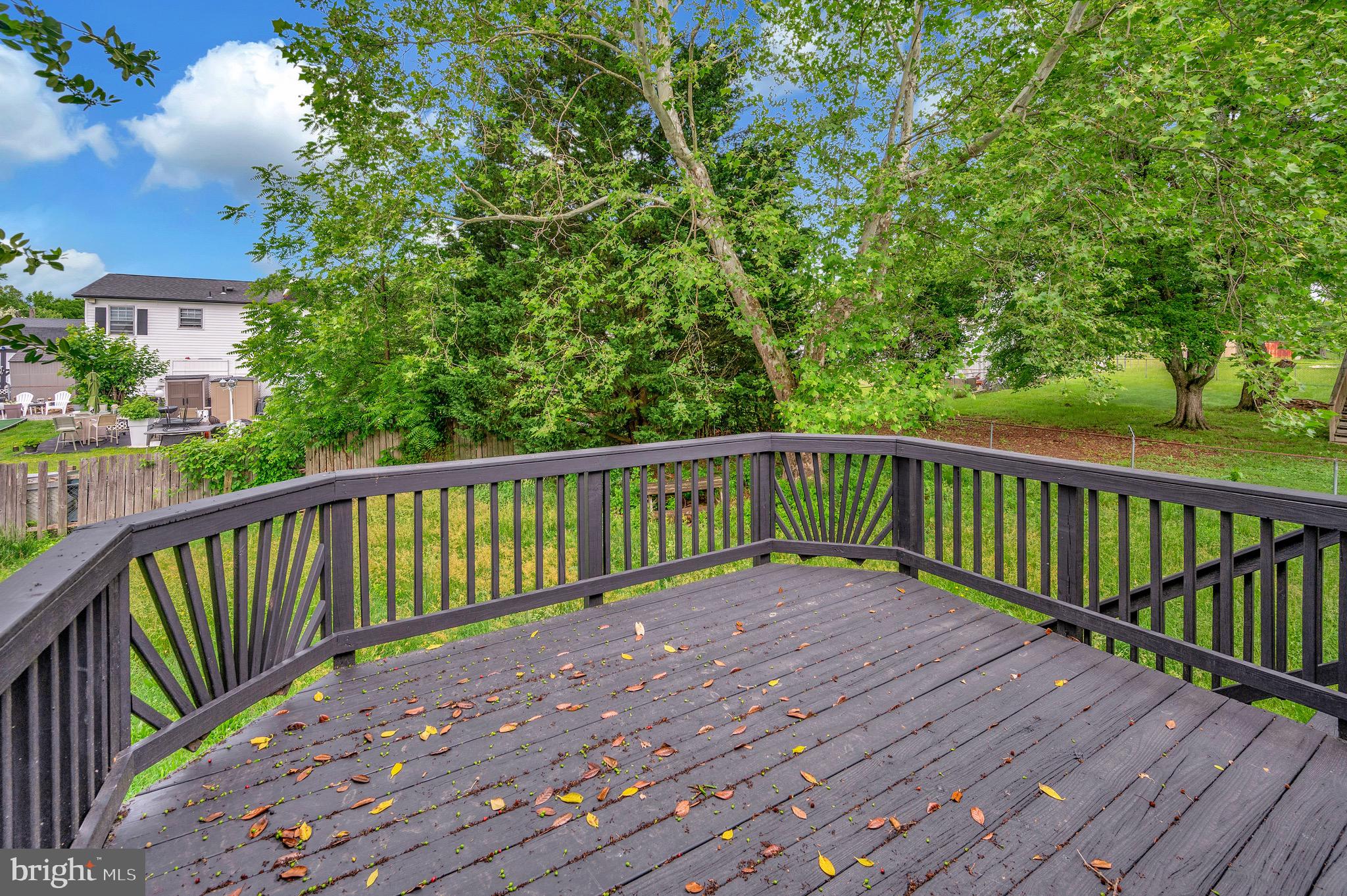 MILL GARDEN - Residential Lease