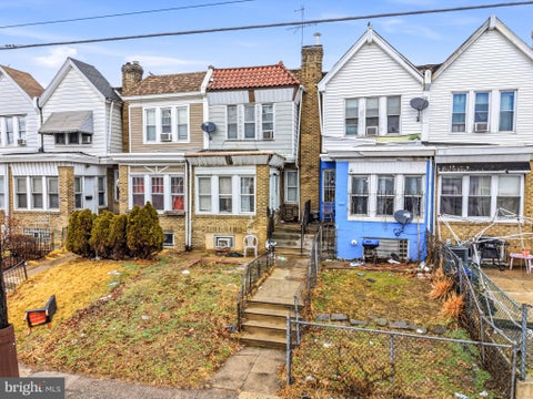 Townhouse For Sale - 611 E Wyoming Avenue<br/> PHILADELPHIA, PA 19120