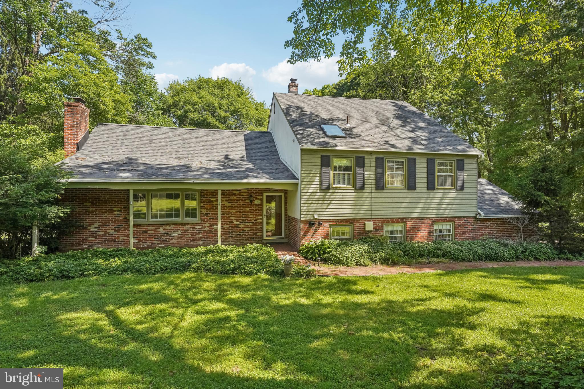 417 TOLAND DRIVE