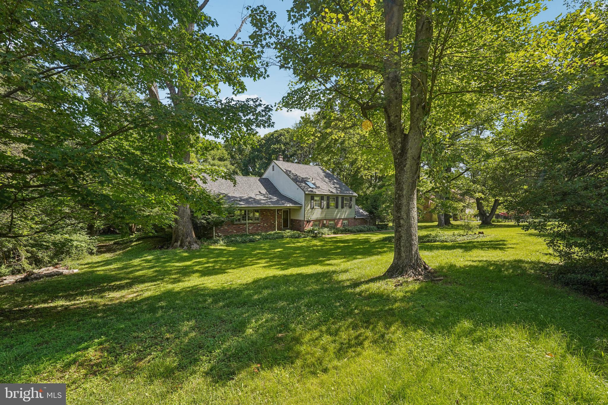 417 TOLAND DRIVE