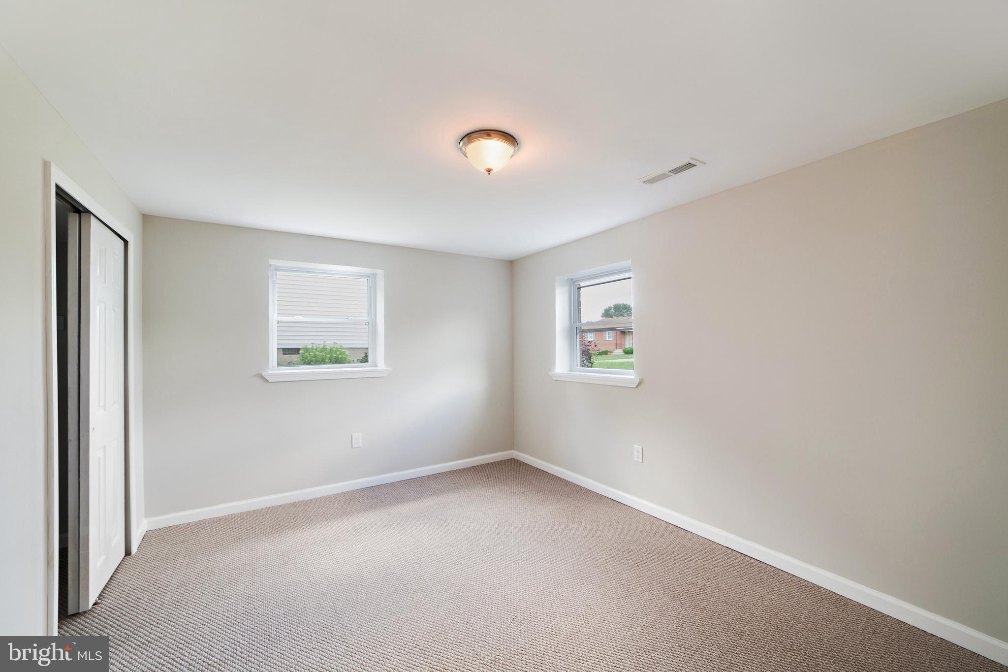 DEERFIELD - Residential Lease