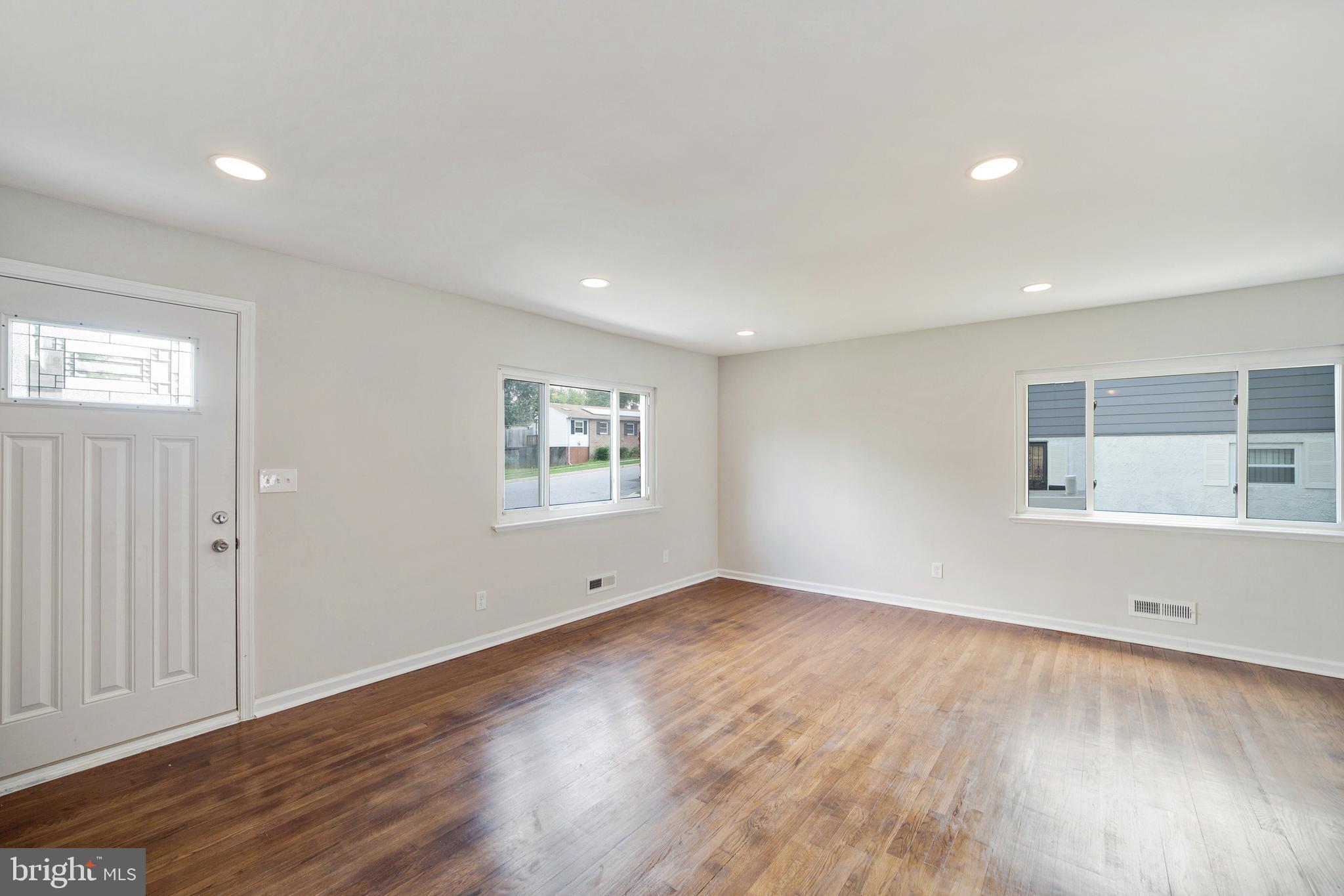 DEERFIELD - Residential Lease