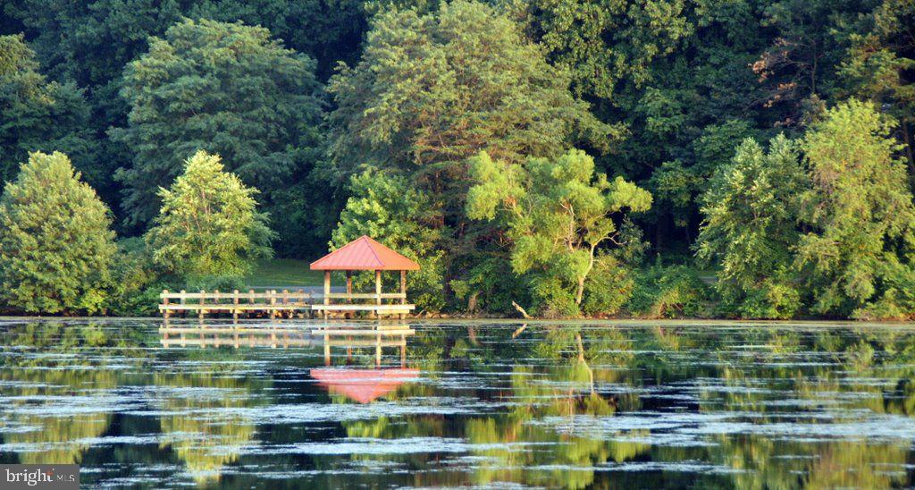 GLEN OAKS - Residential