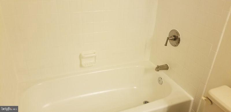 GLEN OAKS - Residential