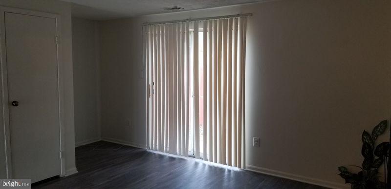 GLEN OAKS - Residential