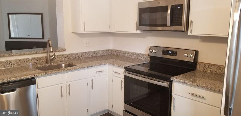 GLEN OAKS - Residential