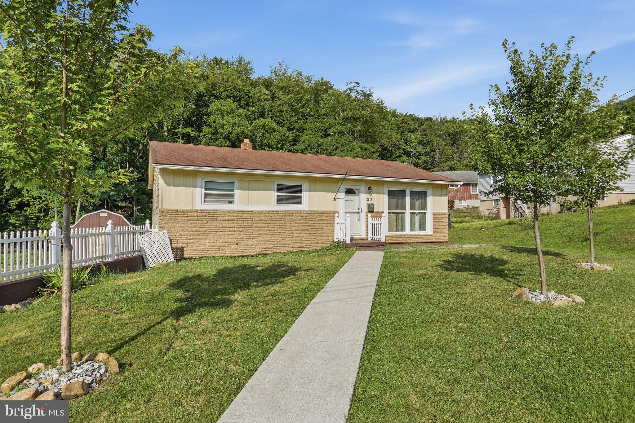 95 OLD ORCHARD DRIVE