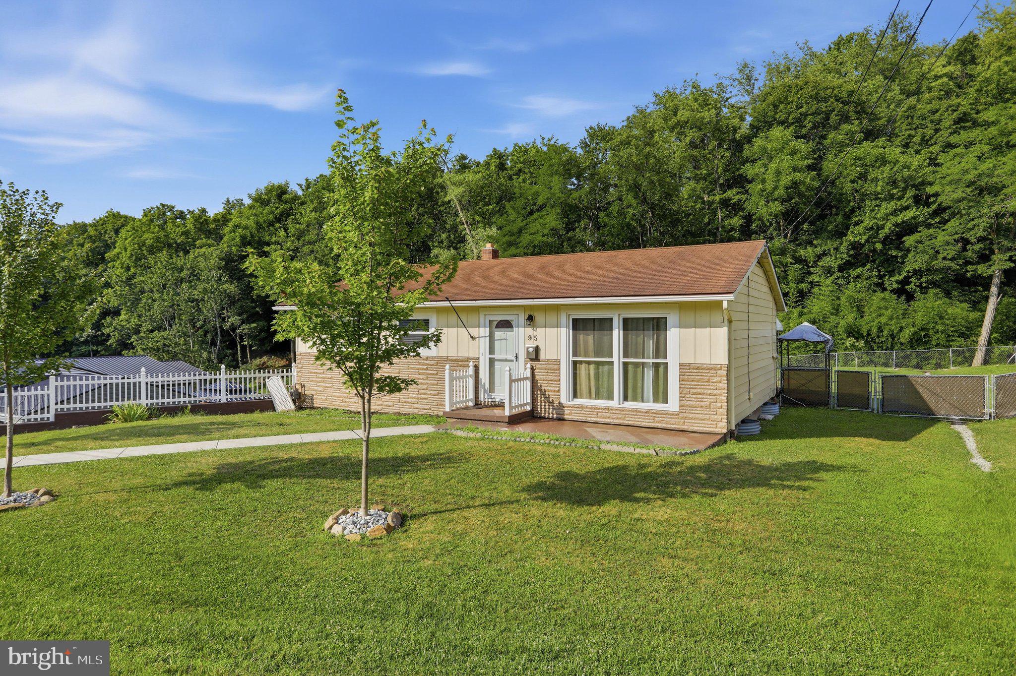 95 OLD ORCHARD DRIVE