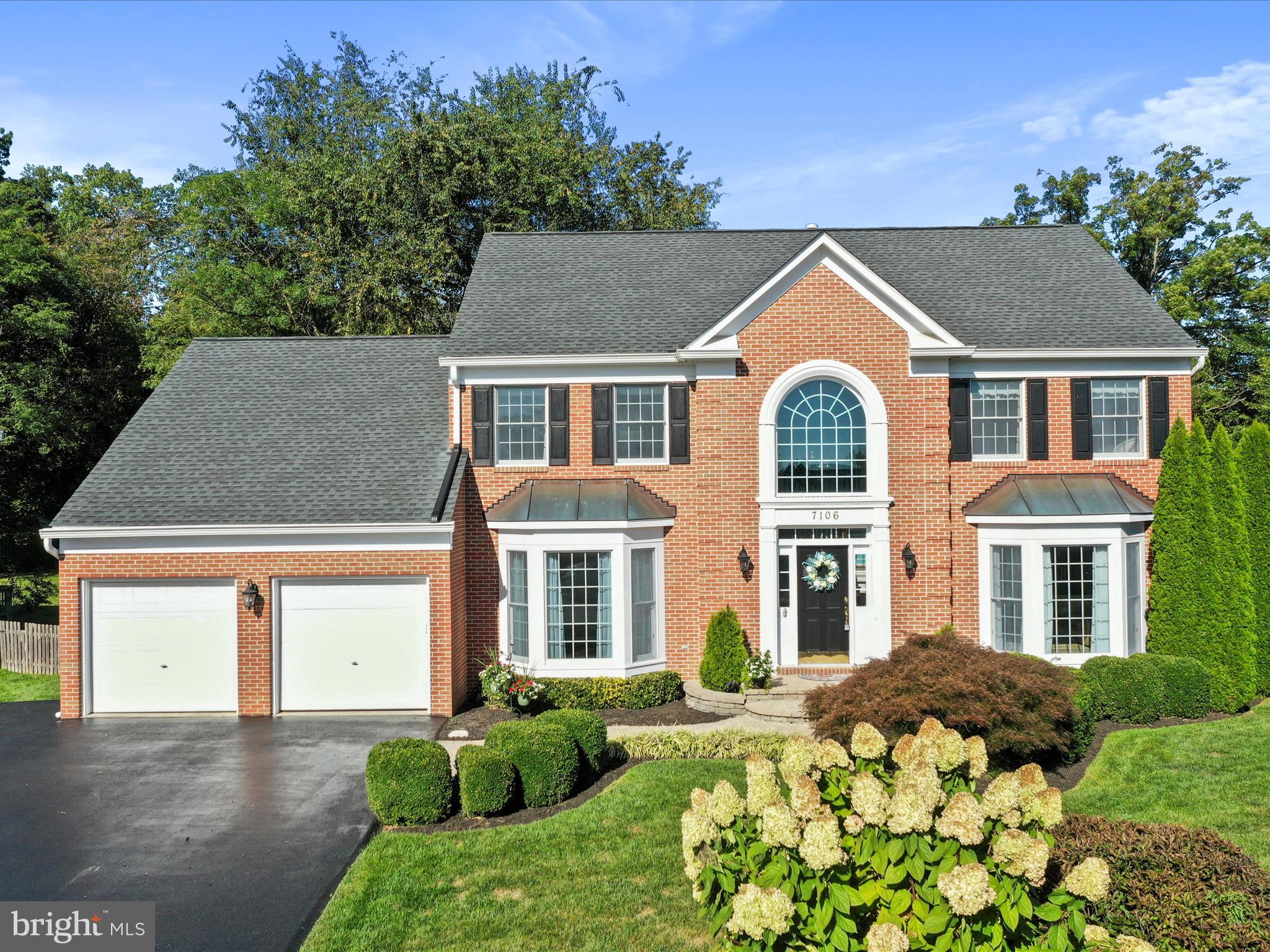 BUCKINGHAM HILLS - Residential