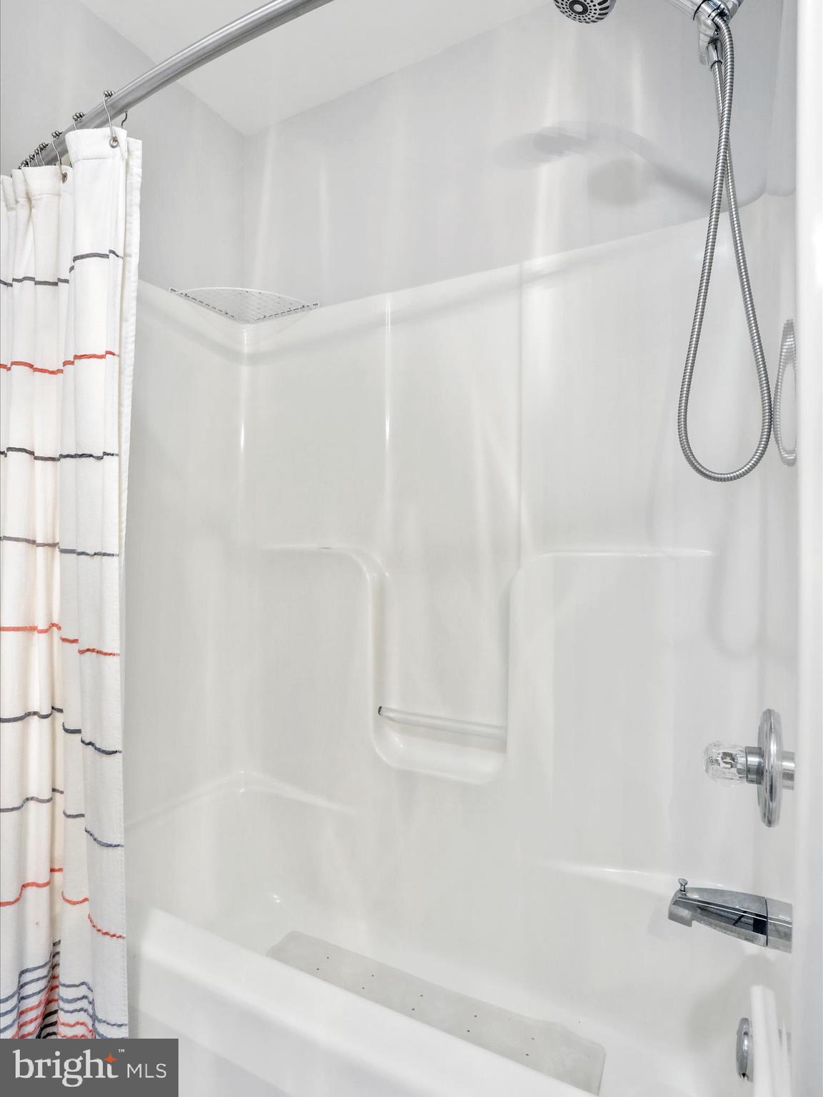 BUCKINGHAM HILLS - Residential