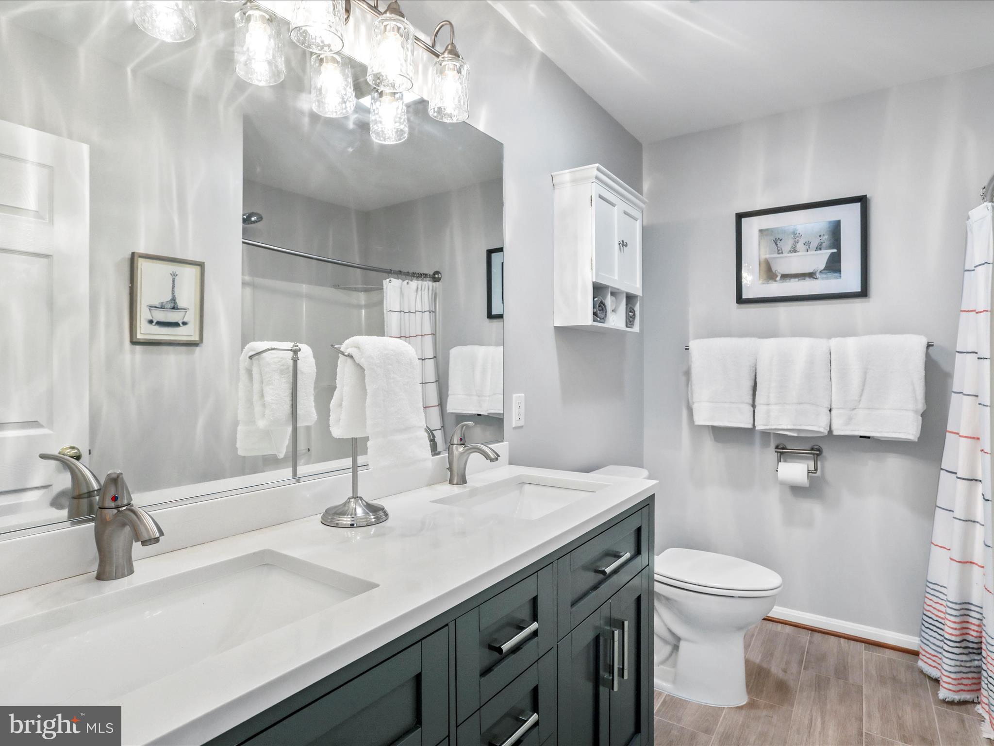 BUCKINGHAM HILLS - Residential