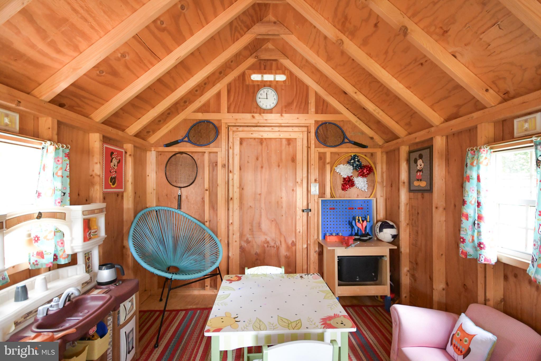 BUCKINGHAM HILLS - Residential