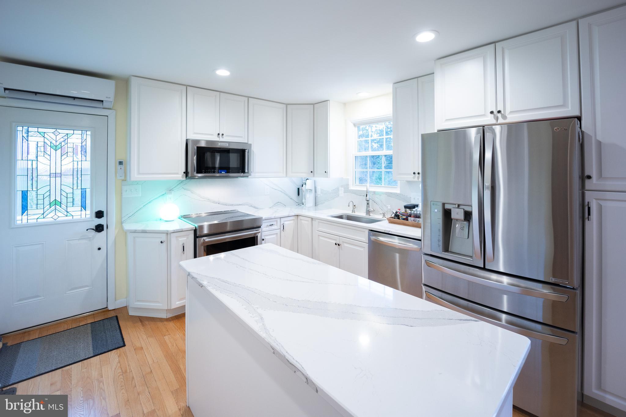 FONT HILL VILLAGE - Residential