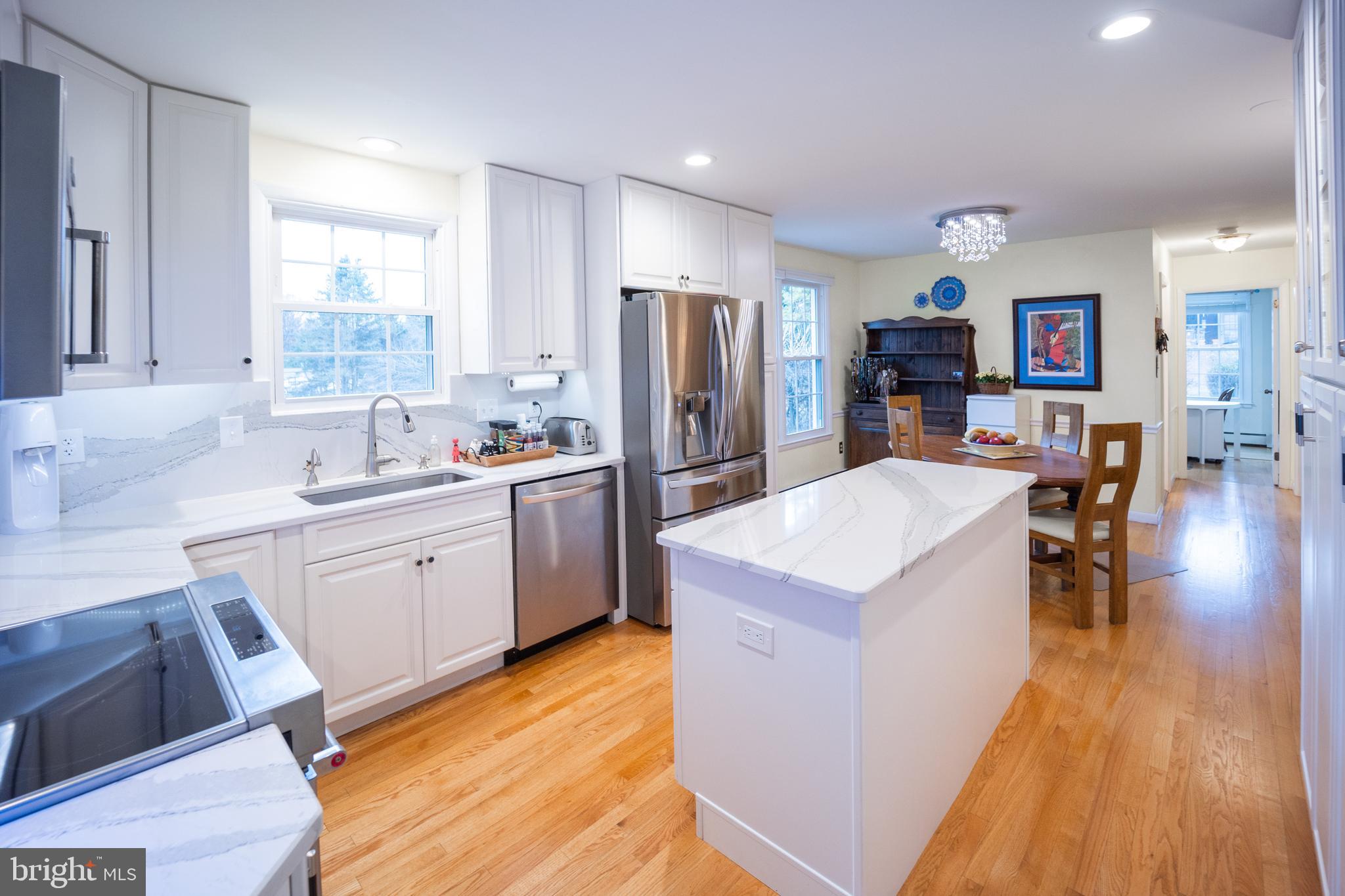 FONT HILL VILLAGE - Residential