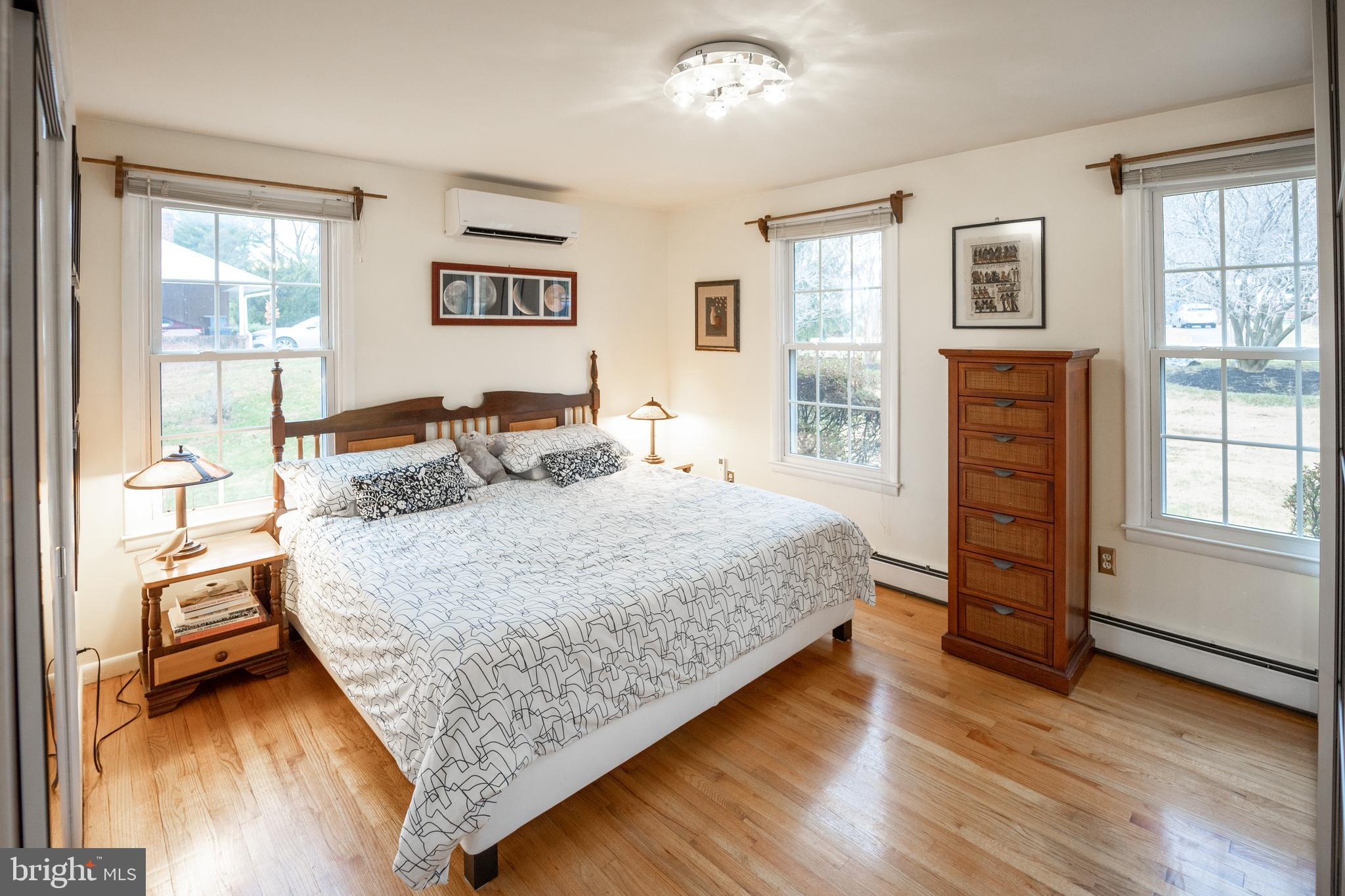 FONT HILL VILLAGE - Residential