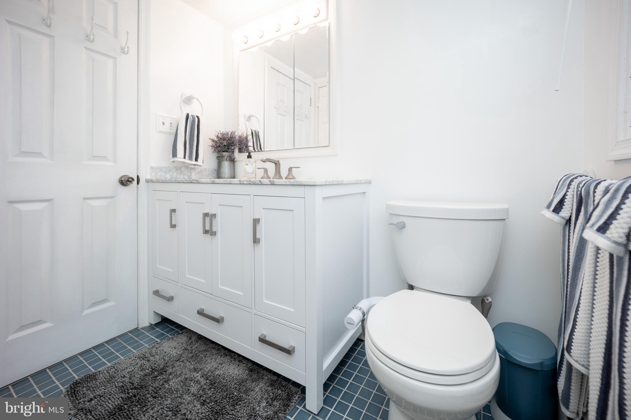 FONT HILL VILLAGE - Residential